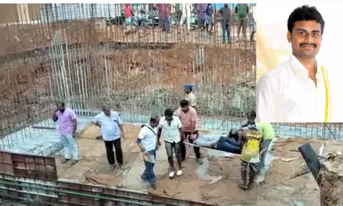 ெரயில்வே மேம்பாலம் அமைக்க தோண்டப்பட்ட பள்ளத்தில்மோட்டார்  சைக்கிளுடன் விழுந்து வாலிபர் பலி