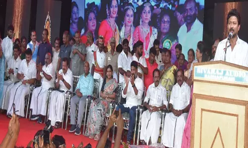 திருநங்கைகள் குறைகளை கேட்க எனது அலுவலகம் 24 மணி நேரமும் திறந்து  இருக்கும்: அமைச்சர் உதயநிதி பேச்சு