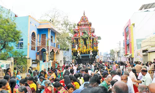 பாளையில் திரிபுராந்தீஸ்வரர் கோவிலில் சித்திரை திருவிழா தேரோட்டம்