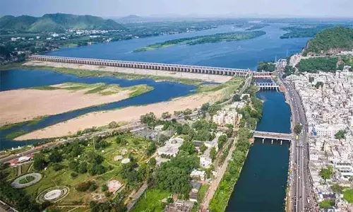 அமராவதி பிரதான கால்வாய் மீது  பாலம் கட்டும் பணி தீவிரம்