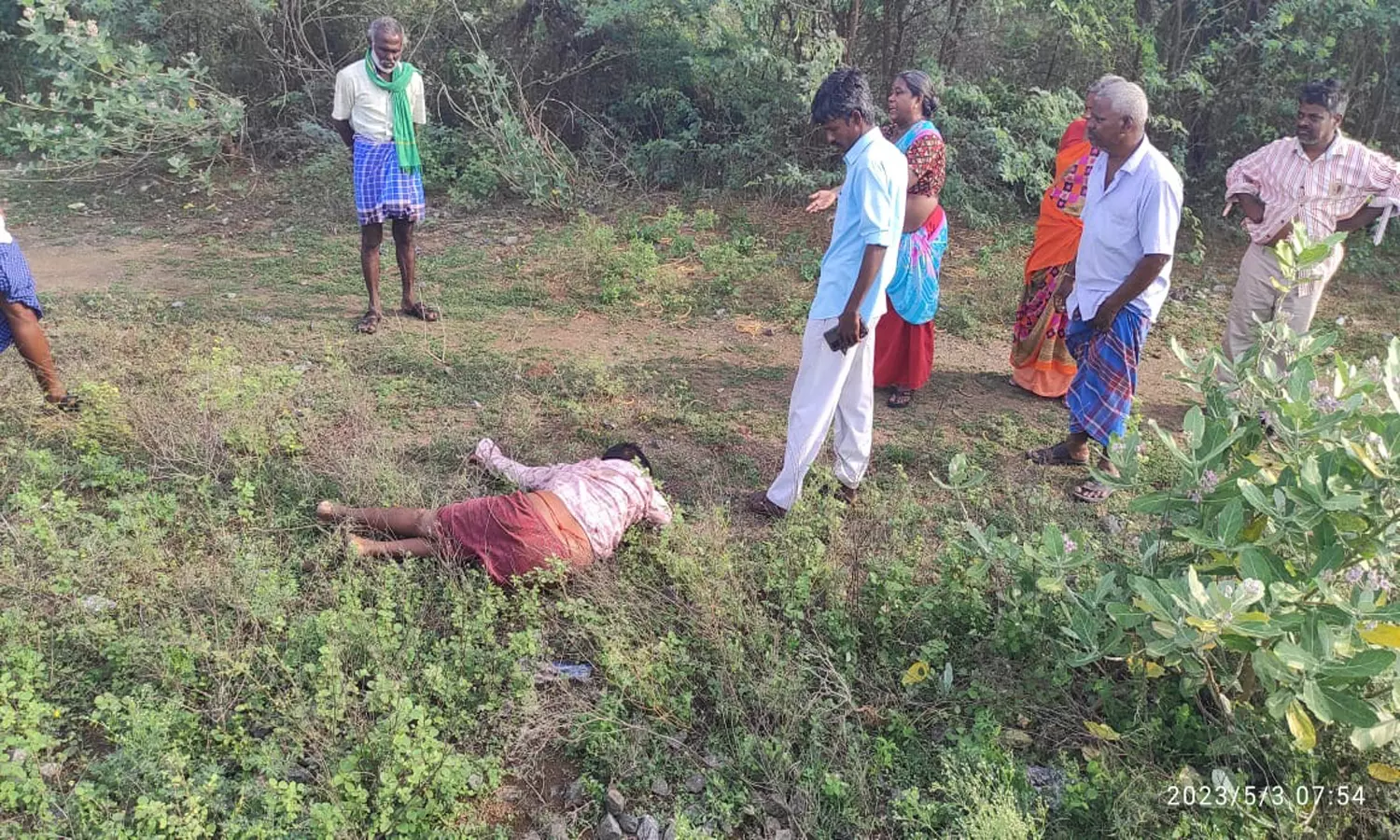 சின்னசேலத்தில்  ரெயில் மோதி வாலிபர் பலி