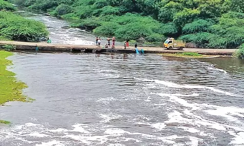 சென்னிமலை அருகே நொய்யல் ஆற்றில் திடீர் வெள்ளம்- கரையோர மக்களுக்கு வெள்ள எச்சரிக்கை