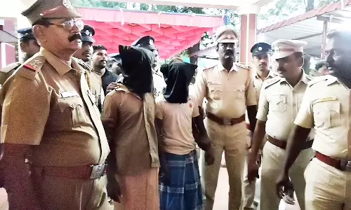 தாய்-மகன் கொலை வழக்கில் 2 பேர் கைது