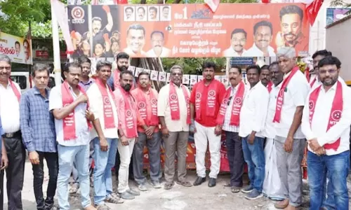 தொழிற்சங்க கொடியேற்று விழா