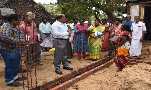 ஊரக வளர்ச்சித் துறை சார்பில் நடைபெறும் திட்ட பணிகளை நேரில் ஆய்வு செய்த கலெக்டர்
