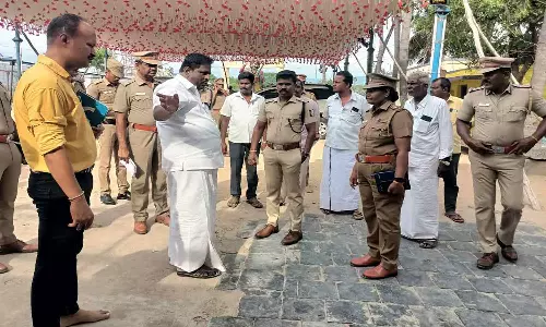 சாமுண்டீஸ்வரி கோவில் திருவிழா பாதுகாப்பு குறித்து போலீஸ் சூப்பிரண்டு ஆய்வு
