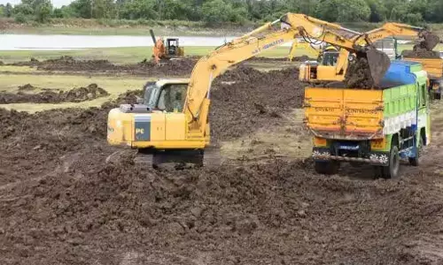 வண்டல் மண் எடுக்க விவசாயிகள் விண்ணப்பிக்கலாம்