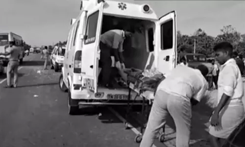 ஷேர் ஆட்டோ- அரசு பேருந்து நேருக்குநேர் மோதி விபத்து: 6 பேர் பலி