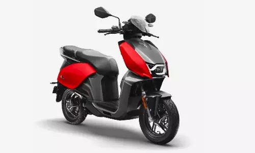 எலெக்ட்ரிக் ஸ்கூட்டர் விலையை திடீரென குறைத்த ஹீரோ மோட்டோகார்ப்