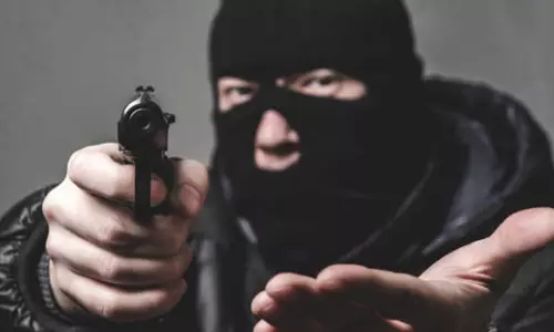 ஜெய்ப்பூரில் துப்பாக்கி முனையில் வங்கியில் இருந்து ரூ.5.66 லட்சம் கொள்ளை