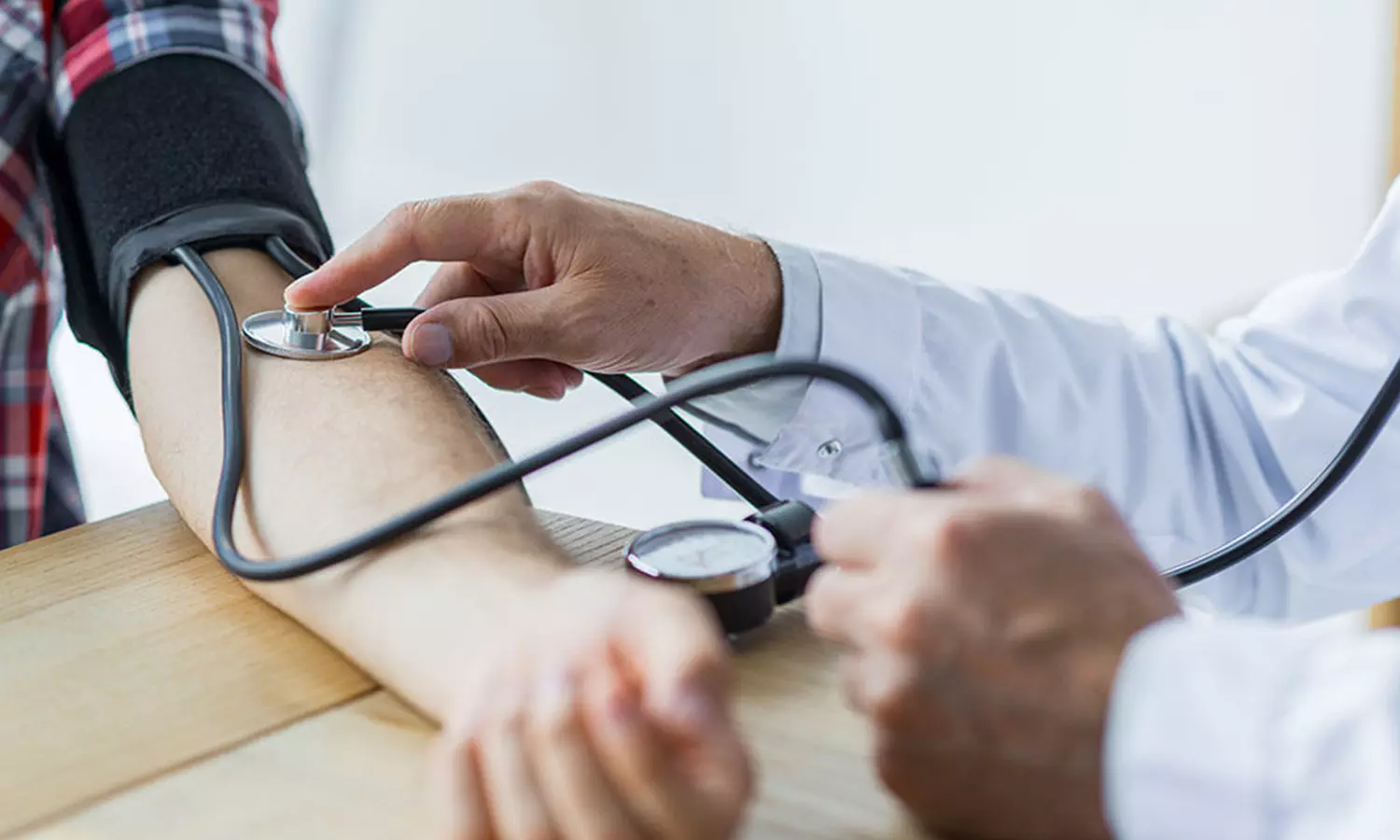 கரூரில் மருத்துவ முகாம் கரூரில் மருத்துவ முகாம்