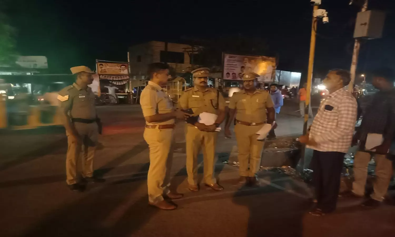 பண்ருட்டி - கடலூர் சாலையை  விபத்து இல்லாத சாலையாக மாற்ற போலீஸ் சூப்பிரண்டு நேரில் ஆய்வு