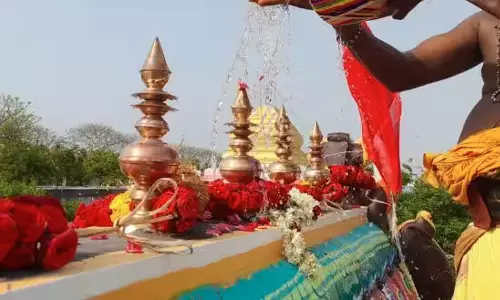 முத்துமாரியம்மன் கோவில் கும்பாபிஷேகம்