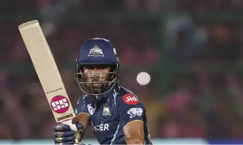 சகா, ஹர்திக் பாண்ட்யா அபாரம் - ராஜஸ்தானை எளிதில் வீழ்த்தியது குஜராத்