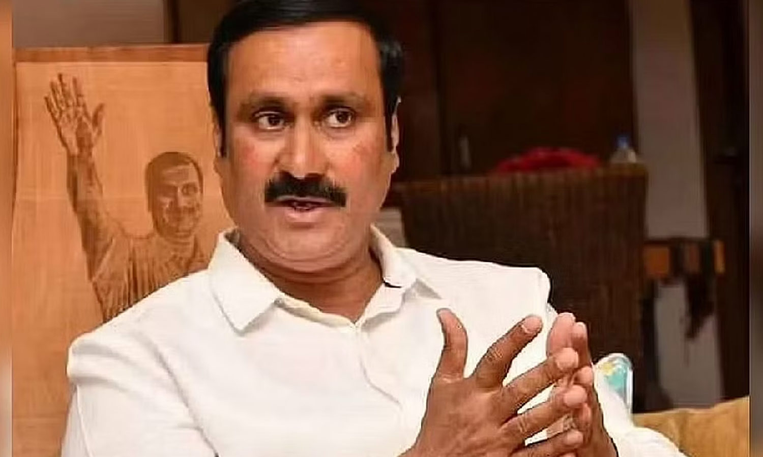 என்.எல்.சி. நிலப்பறிப்புக்கு எதிராக தீர்மானம் நிறைவேற்றும் ஊராட்சி செயலாளர்களை பணியிட மாற்றம் செய்வதா? அன்புமணி ராமதாஸ்