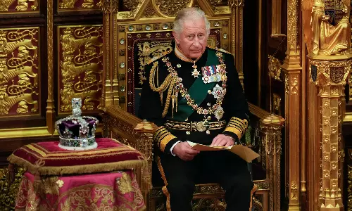 இங்கிலாந்து மன்னராக இன்று முடி சூட்டிக்கொள்ளும் 3ம் சார்லஸ்