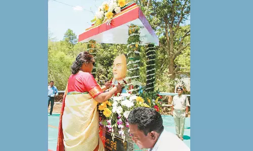 ஜனாதிபதி திரவுபதி முர்மு சொந்த ஊருக்கு பயணம்: ஒடிசா வனவிலங்கு சரணாலயத்தை சுற்றி பார்த்தார்