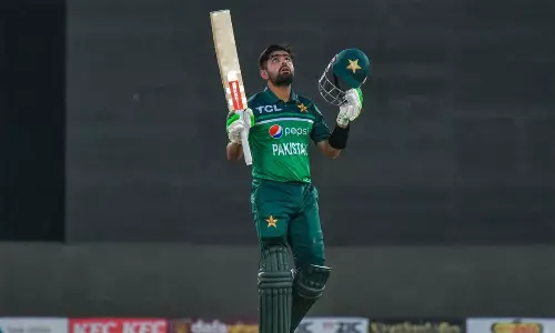 4-வது போட்டியிலும் நியூசிலாந்து தோல்வி: பாபர் ஆசம் சதத்தால் பாகிஸ்தான் வெற்றி