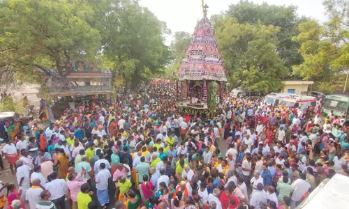 இறையமங்கலம் பெருமாள் மலைபிரசன்ன வெங்கட்ரமண சுவாமி கோவில் தேரோட்டம் கோலாகலம்