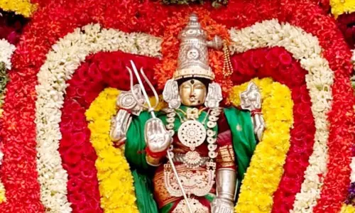 சித்ரா பவுர்ணமியையொட்டி தருமபுரி கோவில்களில் சிறப்பு வழிபாடு
