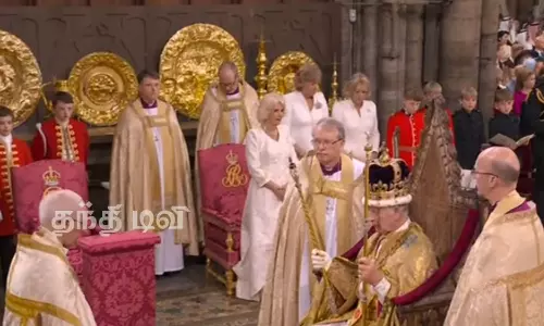 இங்கிலாந்து மன்னராக முடிசூடினார் சார்லஸ் - விழாக்கோலம் பூண்டது லண்டன்