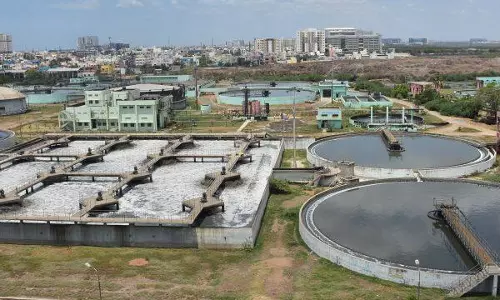 நவீன கழிவுநீர் சுத்திகரிப்பு மையம்