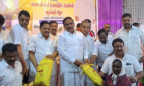 ஊட்டி நகர தி.மு.க சார்பில் நலத்திட்ட உதவிகள்