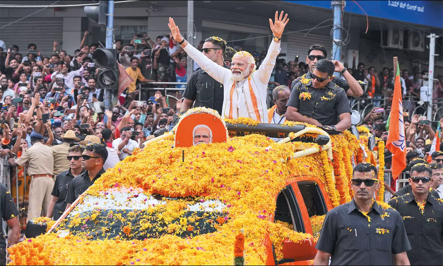 பெங்களூருவில் 2 நாட்கள் நடந்த பிரதமர் மோடி ஊர்வலத்திற்காக ரூ.1.60 கோடி செலவு? பெங்களூருவில் 2 நாட்கள் நடந்த பிரதமர் மோடி ஊர்வலத்திற்காக ரூ.1.60 கோடி செலவு?