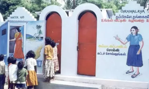 சென்னையில் 366 புதிய கழிப்பறைகள் கட்டப்பட்டுள்ளன- 100 கழிப்பறைகளை கட்டும் பணி தீவிரம்