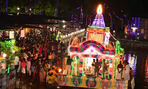 நீலகண்டப்பிள்ளையார் கோவிலில் தெப்ப திருவிழா