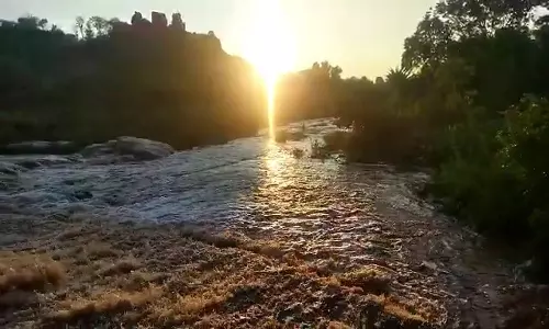 தொடர் மழை காரணமாக கமண்டல நாகநதி ஆற்றில் வெள்ளப்பெருக்கு