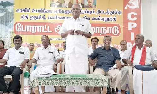 அரசியல்வாதி போல் செயல்படும் கவர்னரை மாற்ற வேண்டும்-கம்யூனிஸ்ட் கட்சி   கே.பாலகிருஷ்ணன் பேட்டி