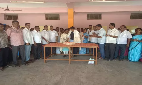 பண்ருட்டி வள்ளலார் பள்ளி  மாணவி மாநில அளவில் 2-ம் இடம் பிடித்து சாதனை:  மாணவ, மாணவியர் கொண்டாட்டம்