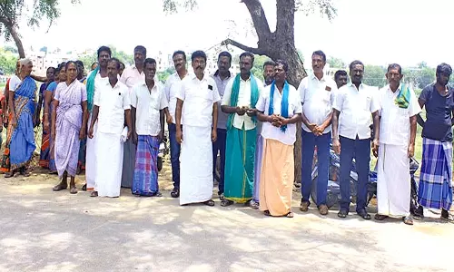 நெல்லை கலெக்டர் அலுவலகத்தில் ஆர்ப்பாட்டத்தில் ஈடுபட்ட நாம் தமிழர் கட்சியினர் கைது