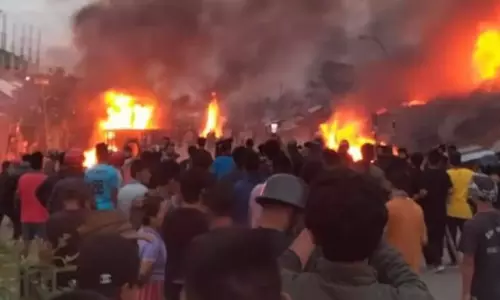 மணிப்பூர் வன்முறையில் உயிரிழந்தவர்களின் குடும்பங்களுக்கு ரூ. 5 லட்சம் நிவாரணம் அறிவிப்பு