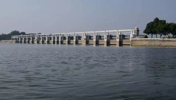 பூண்டி ஏரிக்கு கிருஷ்ணா தண்ணீர் திறப்பு பூண்டி ஏரிக்கு கிருஷ்ணா தண்ணீர் திறப்பு