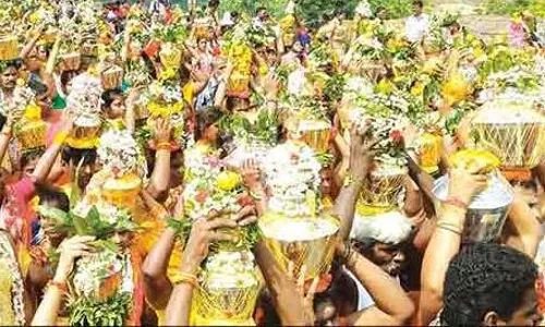 ஆம்பூர்பட்டி பகவதி அம்மன் கோவிலில் சித்திரை திருவிழா