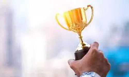 ரேசன் கடை பணியாளர்களுக்கு பரிசு