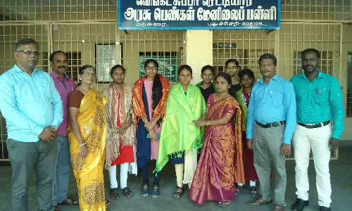 மடுகரை வி.எஸ்.ஆர்.அரசு பெண்கள் பள்ளி மாணவிகள் சாதனை