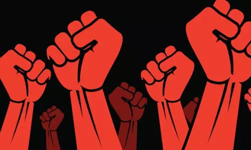 புதுவையில் இடிந்து விழுந்து 12 ஆண்டாகியும் கோவில் கட்டாத திருப்பதி தேவஸ்தானம்- பொதுமக்கள் போராட்டம்