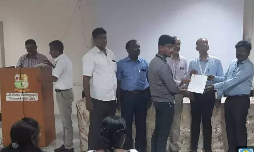 நான் முதல்வன் திட்டத்தின் கீழ் அரசு கல்லூரி மாணவர்களுக்கு பணி நியமன ஆணை