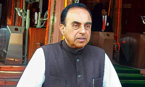 மம்தா பானர்ஜி பிரதமராக வேண்டும்.. அவரை பிளாக்மெயில் செய்ய முடியாது: சுப்பிரமணியன் சுவாமி பரபரப்பு பேச்சு