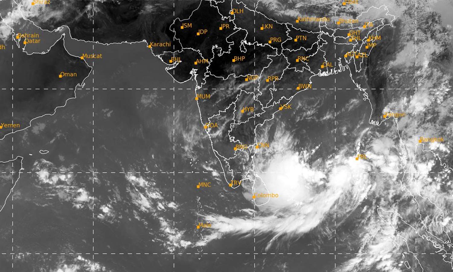 மத்திய கிழக்கு வங்கக்கடல் பகுதியில் இன்று மாலை புயல் உருவாகிறது- நாளை தீவிர புயலாக மாற வாய்ப்பு