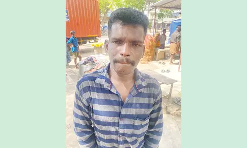 வேடசந்தூரில் செல்போன் திருடிய வாலிபரை மடக்கி பிடித்த மக்கள்