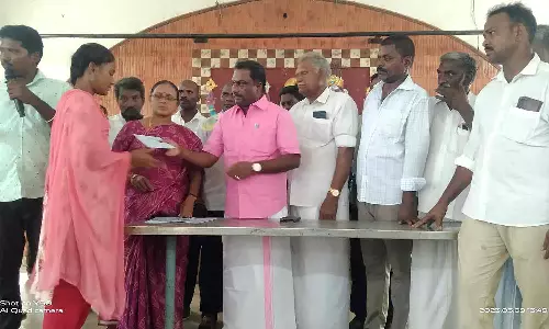 பயனாளிகளுக்கு நலத்திட்ட உதவிகள்