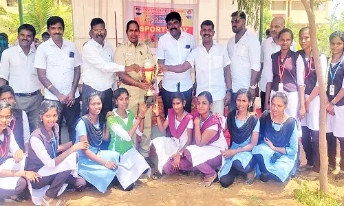 திசையன்விளை மனோ கல்லூரியில் விளையாட்டு விழா