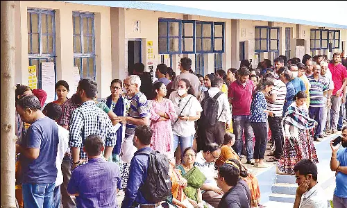 கர்நாடக சட்டசபை தேர்தல்: 73 சதவீதம் வாக்குப்பதிவு- 13-ந் தேதி ஓட்டு எண்ணிக்கை