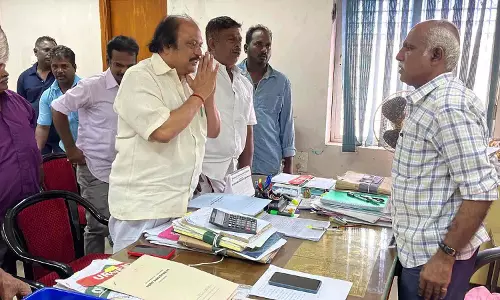 பழைய துறைமுகம் பகுதியில் சாலை வசதி