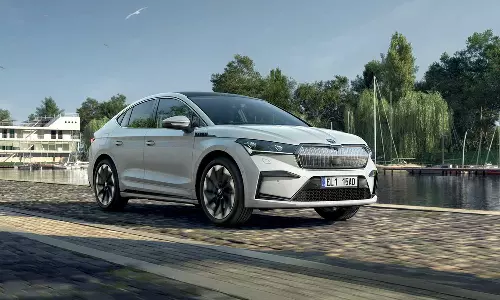 513 கிமீ ரேன்ஜ் வழங்கும் ஸ்கோடா என்யாக் iV எலெக்ட்ரிக் கார் - இந்திய வெளியீட்டு விவரம்!