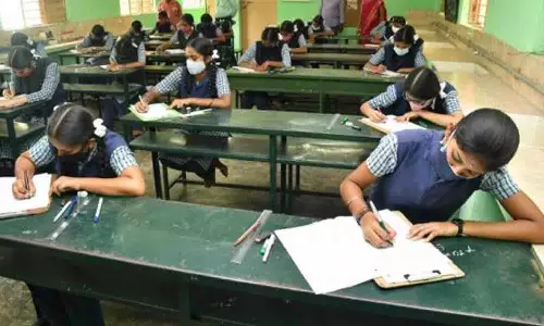 பிளஸ்-2 தேர்வு எழுதாத மாணவர்களின் விவரம் கண்டறியும் பணிகள் தொடக்கம்